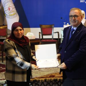 المؤتمر الذي اقامته كلية العلوم السياسية في جامعة بغداد بالتعاون مع مركز بغداد