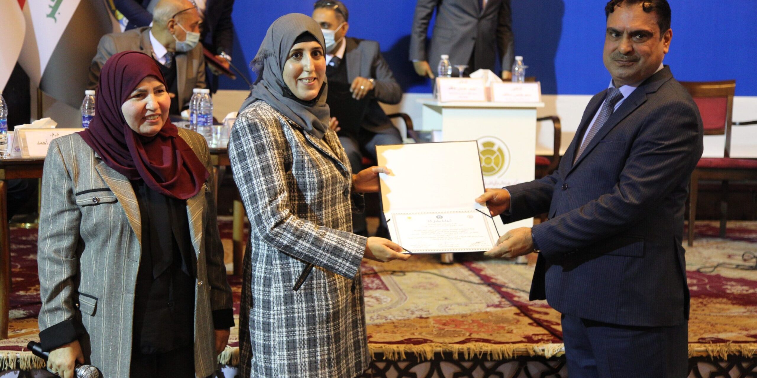 المؤتمر الذي اقامته كلية العلوم السياسية في جامعة بغداد بالتعاون مع مركز بغداد الدولي للدراسات بناريخ 12/12/2021